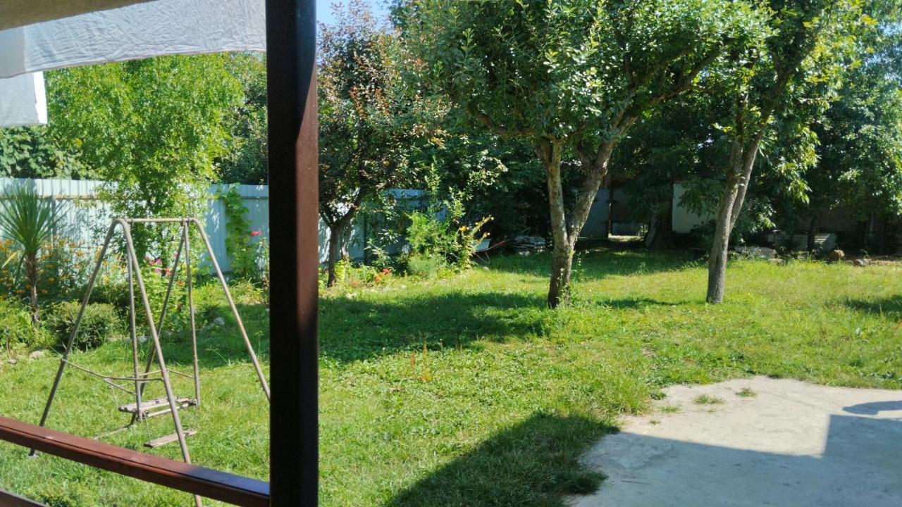 Эльза Hotel Гудаута Екстериор снимка